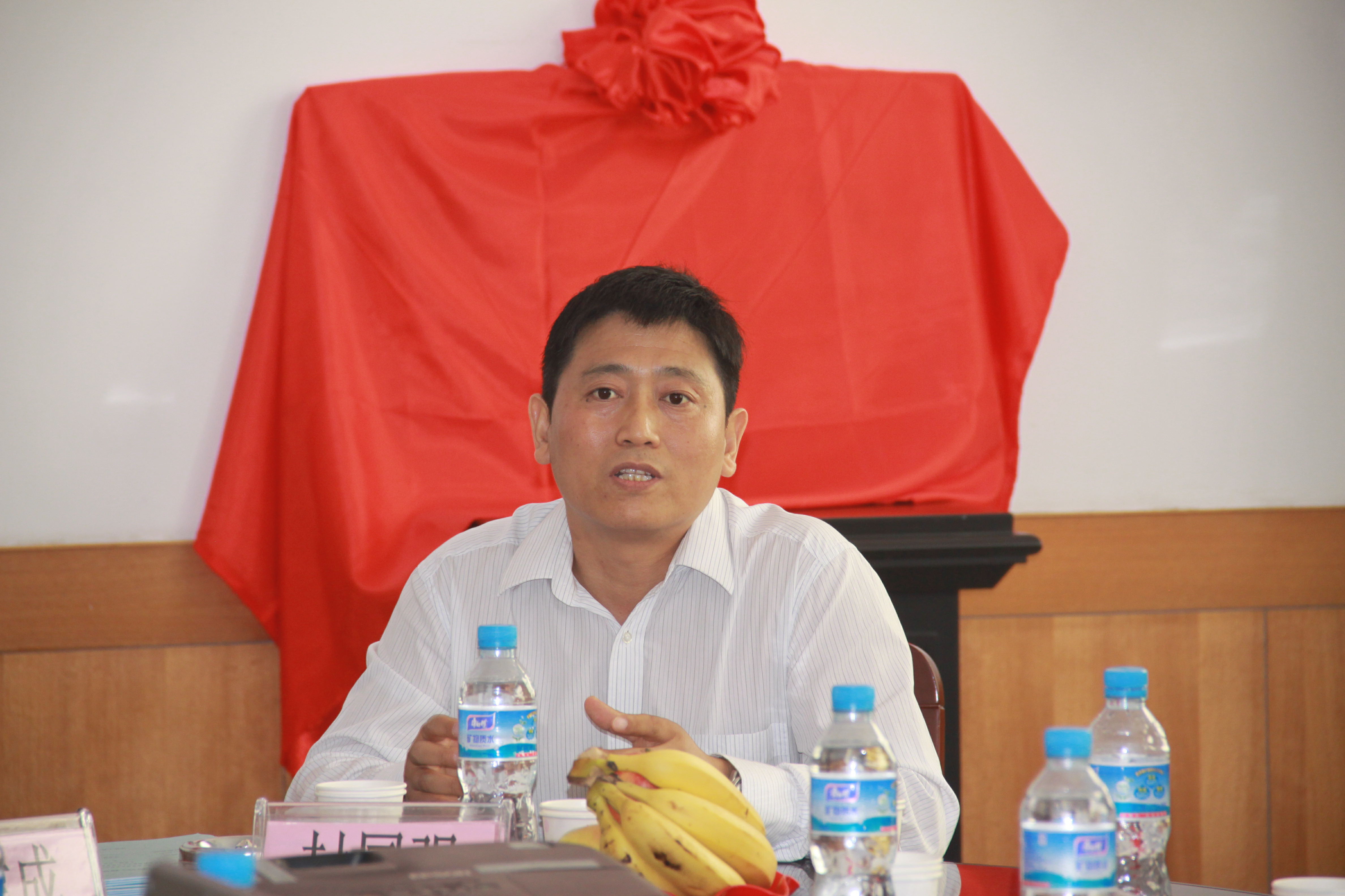 点击新窗口打开大图